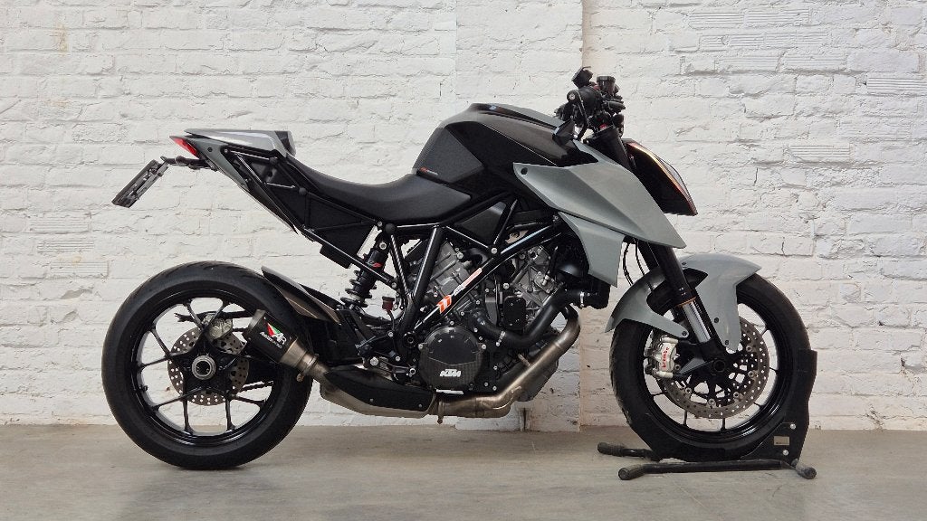 KTM 1290 SuperDuke R 2018 SuperDuke R 73 kW @motomobilia, Permis Moto A, Entreprise, Occasion, Plus de 35 kW