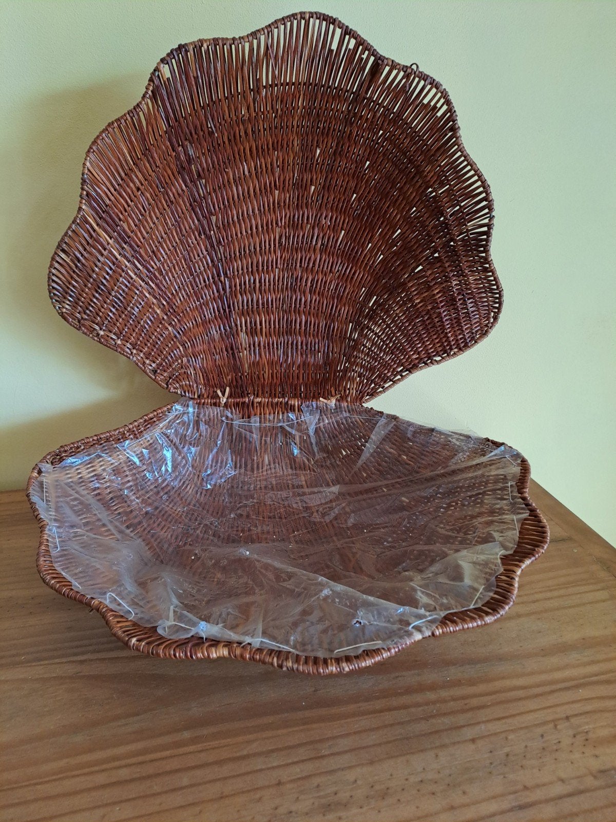 grand panier "coquillage" en rotin neuf!, Neuf, Avec couvercle, Osier, Enlèvement