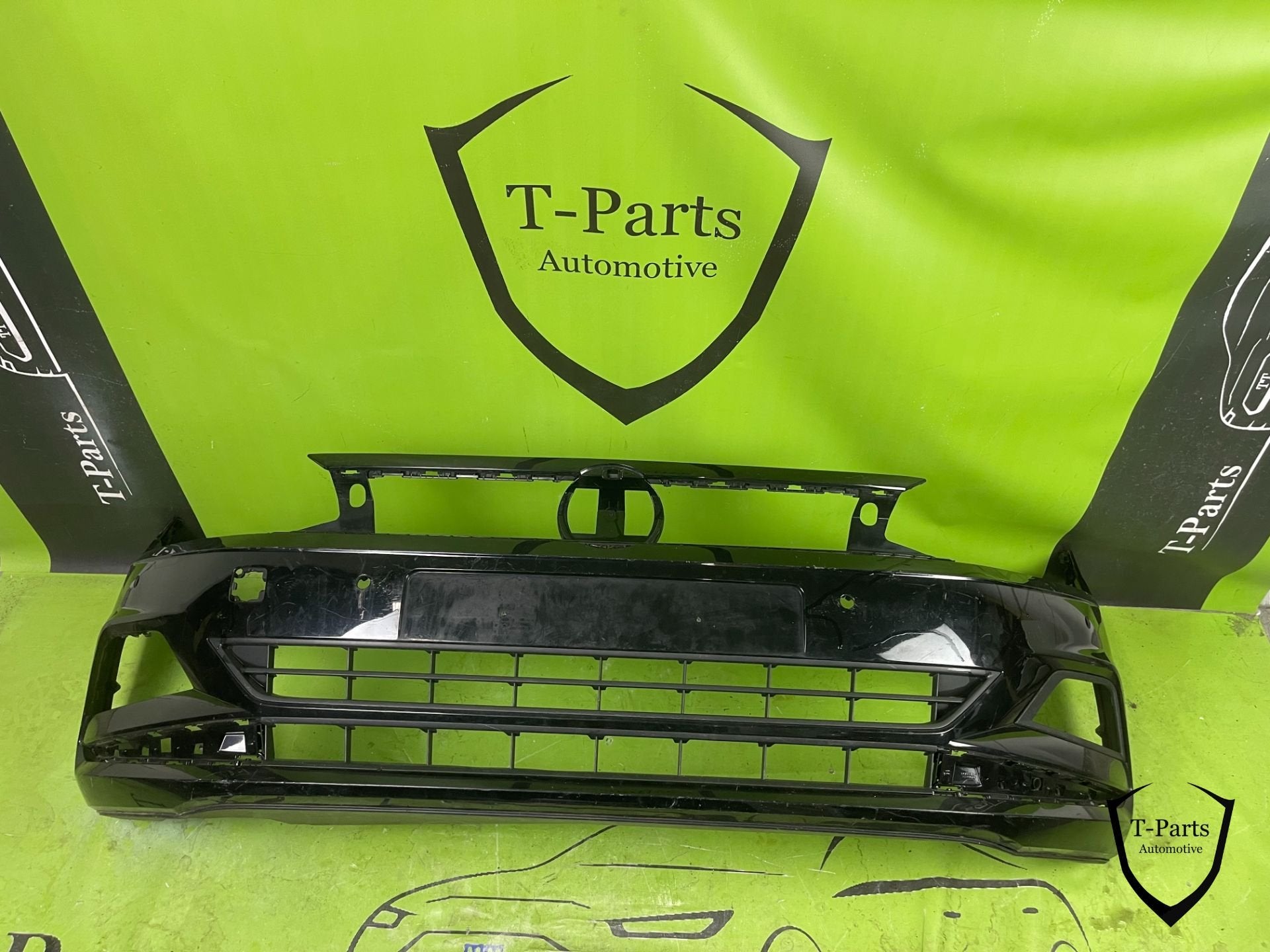 volkswagen polo 2G voorbumper bumper grille rooster, Auto-onderdelen, Info@fabrikant.eu, Volkswagen, Bumper, Fabrikantstraat 1
1000 AA  Amsterdam