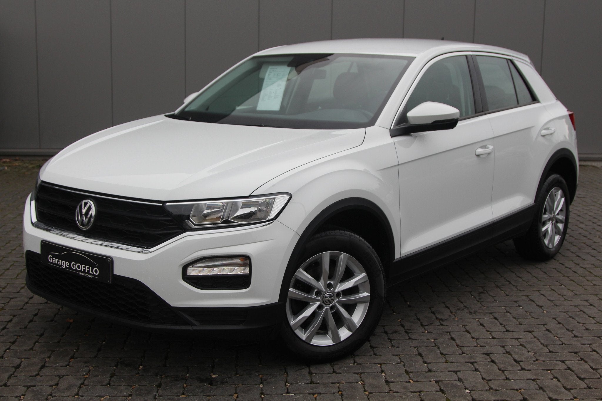 Volkswagen T-Roc 1.0 TSI - 115.000km - 2018, Autos, Achat, Euro 6, https://public.car-pass.be/vhr/355d308e-7f9b-43a0-8a52-63c593f9f4c5