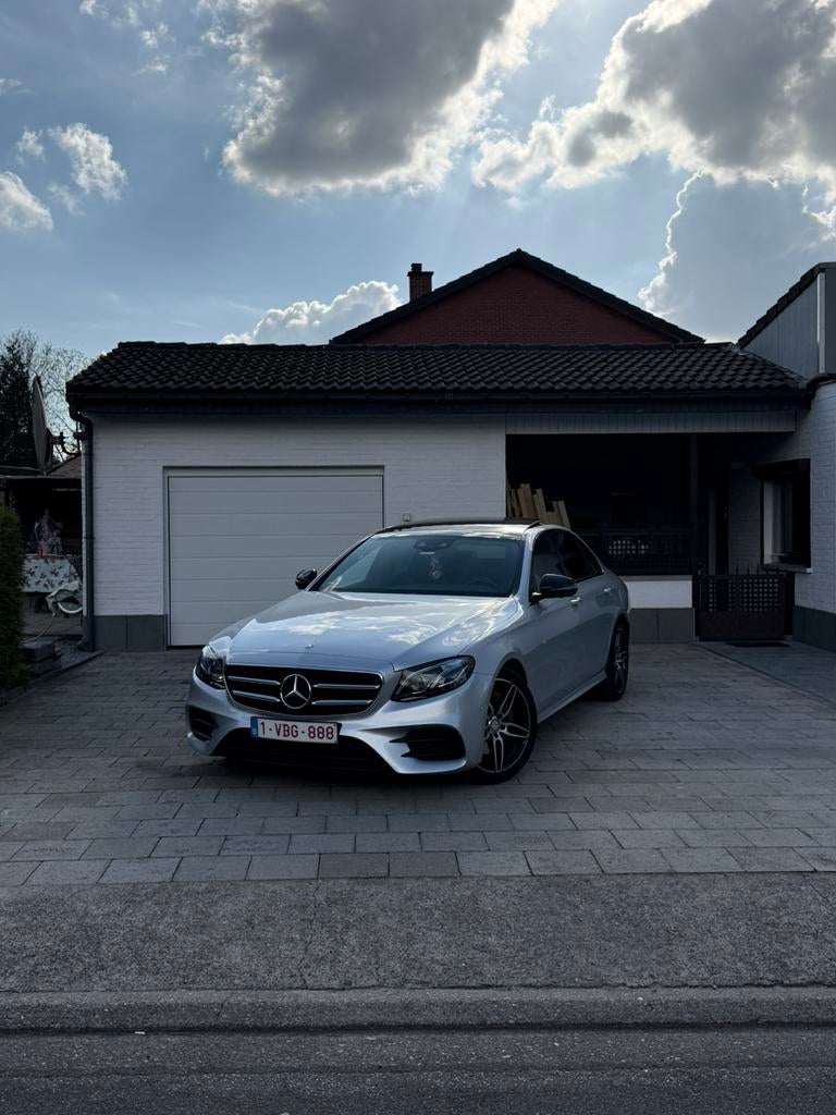 MERCEDES E220D PANO/BURMESTER/HEAD-UP/360, Auto's, Automaat, Achterwielaandrijving, 4 cilinders, Leder