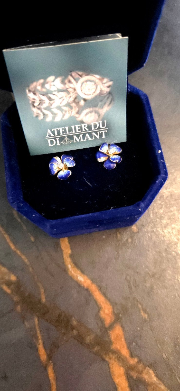 Prachtige Gouden Bloem Oorbellen "Carmen" (Atelier du Diaman, Ophalen of Verzenden, Blauw, Goud