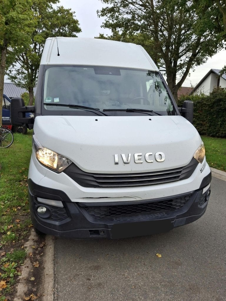 Iveco Daily 3.0 Automaat, Autos, 188 g/km, Euro 6, Entreprise, Noir