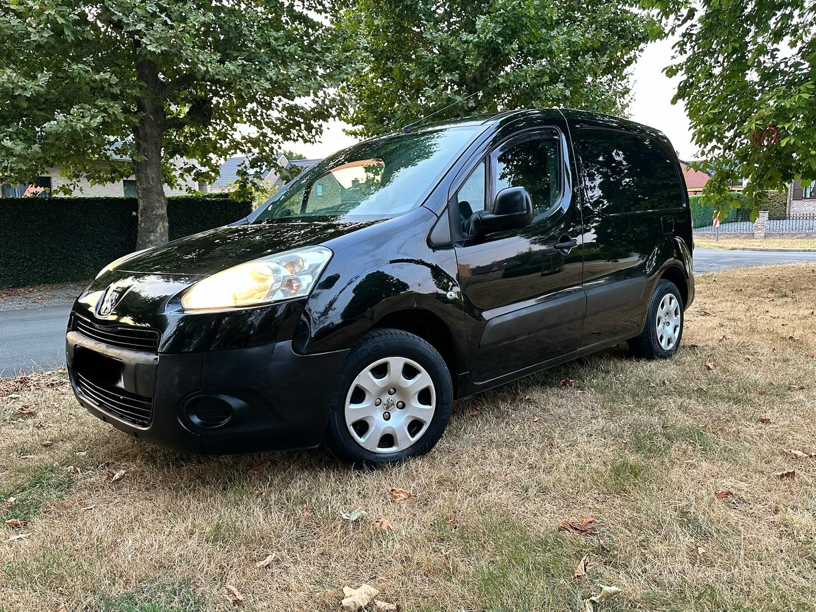PEUGEOT PATNER 1.6 HDI EURO 5 GEKEURD VOOR VERKOOP, Autos, Euro 5, Achat, Attache-remorque, 5 portes