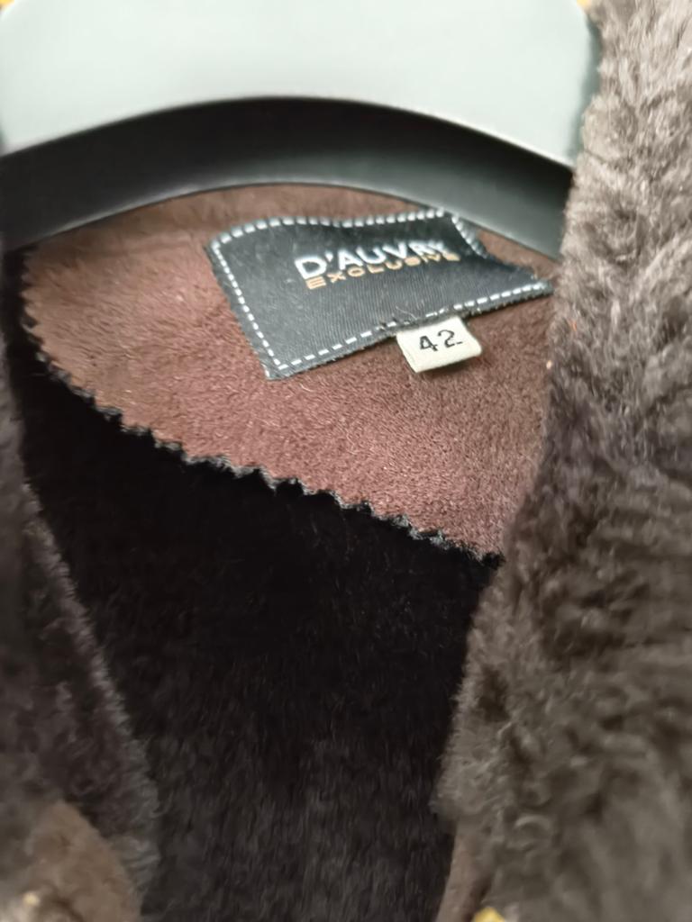 Bruin suède jas met bruine kraag, Ophalen, Bruin