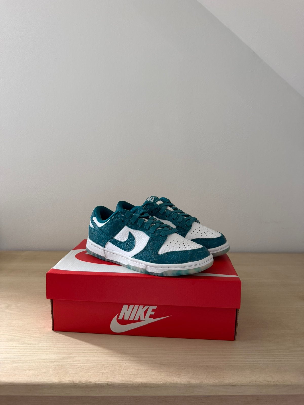 Nike dunk Low summit white/bright spruce maat: 35,5, Vêtements | Hommes, Chaussures, Neuf, Enlèvement, Bleu, Baskets