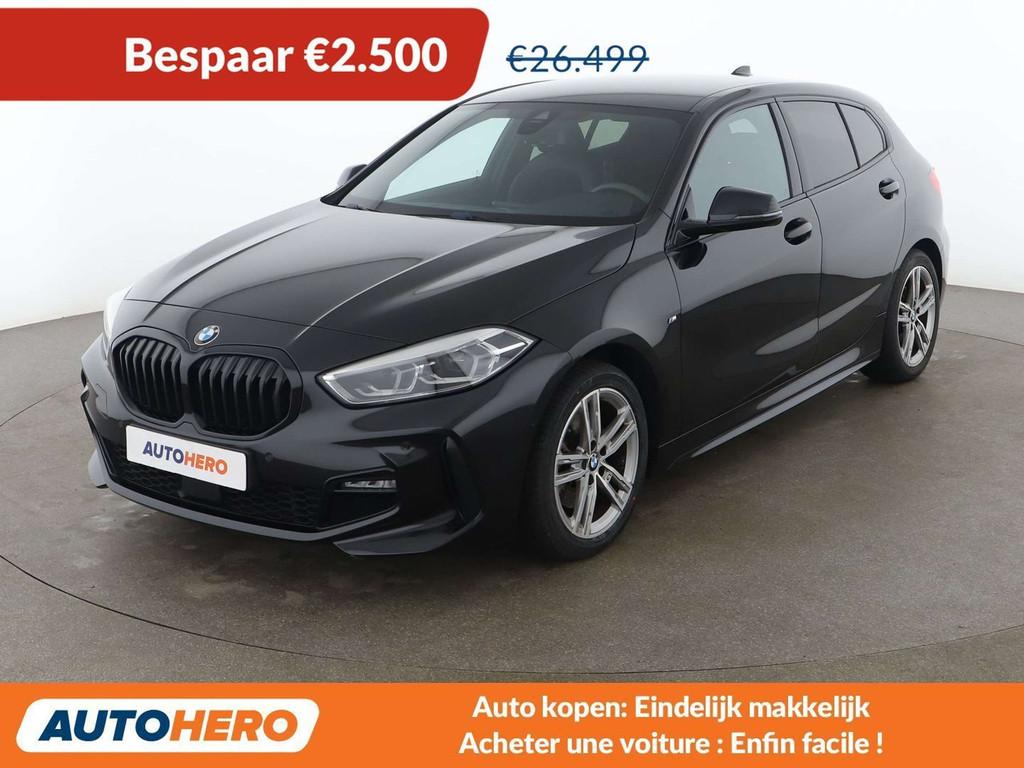 BMW 1 Serie 118 118i M Sport (bj 2021, automaat), Auto's, 1 Reeks, Gebruikt, Zwart, 1395 kg