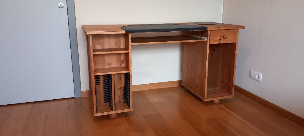 Bureau vintage de chez IKEA, Bureau d'ordinateur, Vintage, Enlèvement, Utilisé