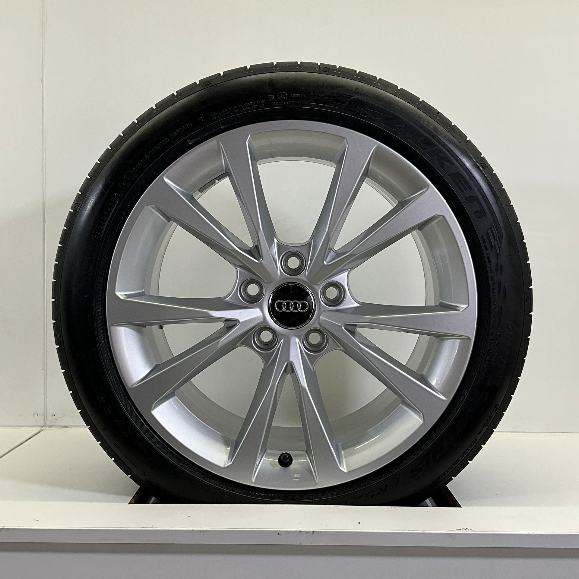 NIEUW AUDI A3 SET VELGEN + ZOMERBANDEN 17 INCH, Auto-onderdelen, Banden en Velgen, -, -, Banden en Velgen, Nieuw