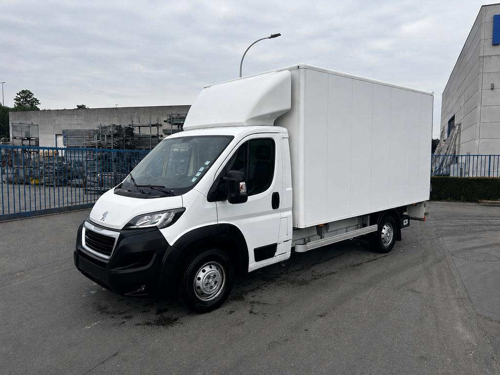 Peugeot Boxer meubelbak met laadklep, Voorwielaandrijving, Euro 6, 4 cilinders, Leder en Stof