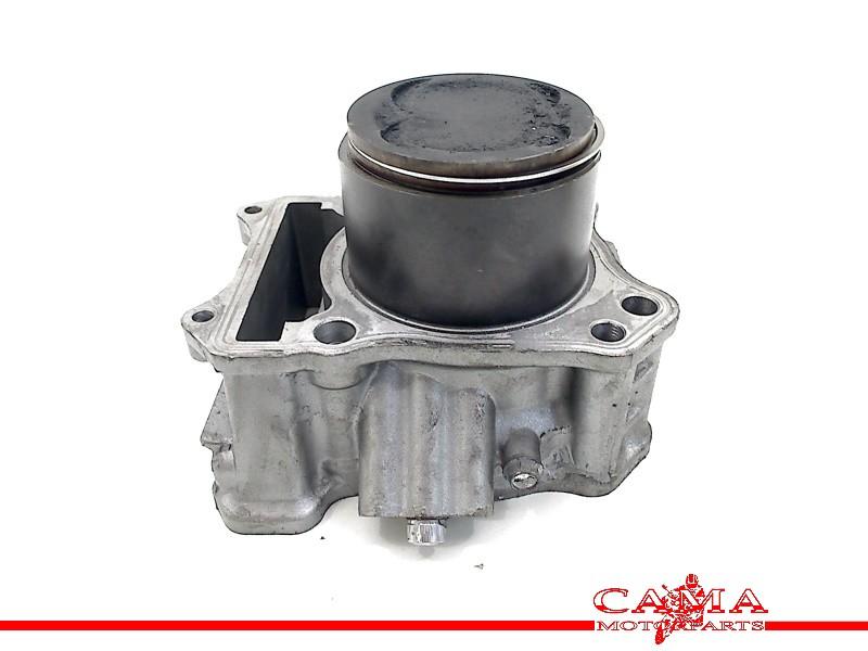 CILINDER BLOK Hyosung Comet GT650 R (GT650R) (01-1970/-), Dhr. S. di Majo, Gebruikt, Info@cama-motorparts.nl, P.J. Troelstraweg 8 8
3144 CX  MAASSLUIS, NL