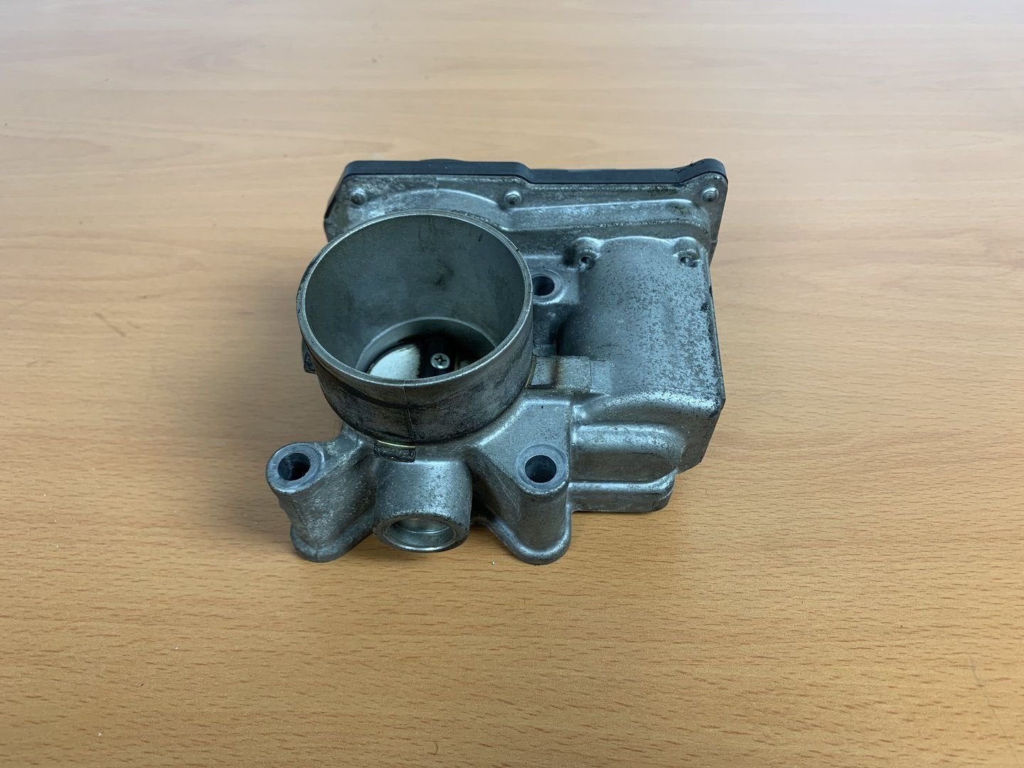 gasklephuis renault twingo II 1.2 2006 tot 2011 8200503217B, Renault, -, Utilisé, -
