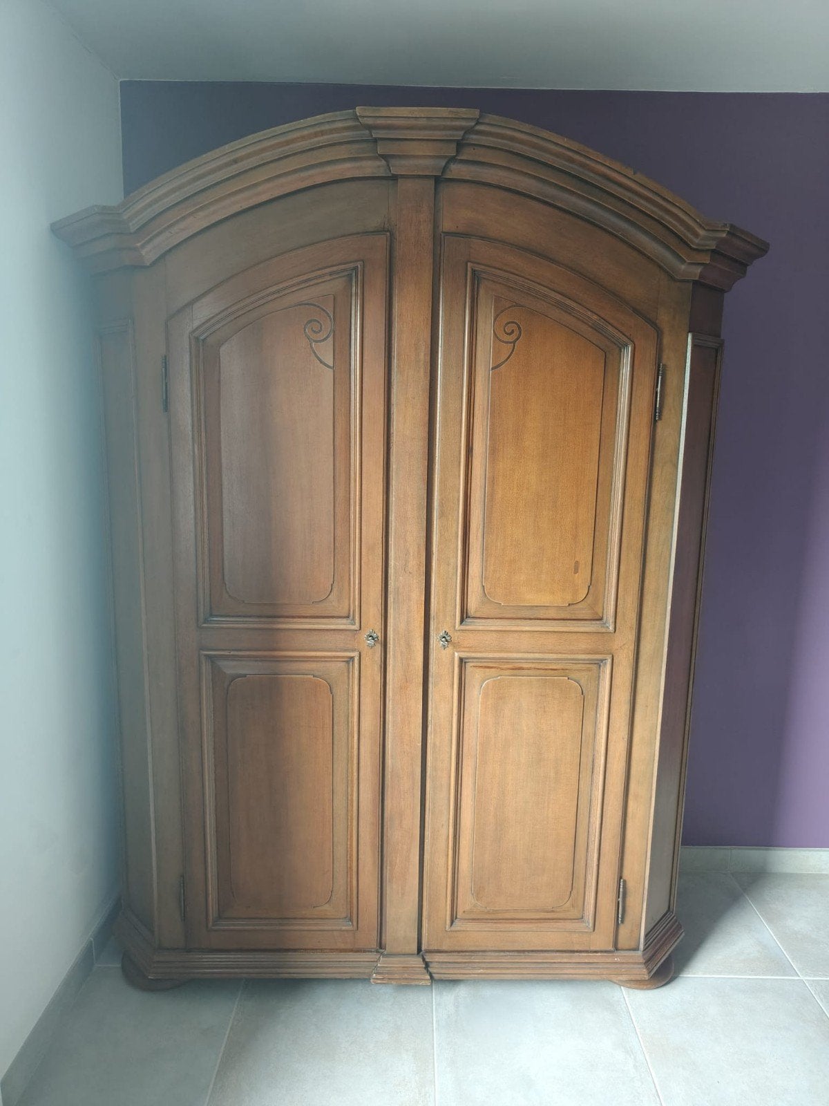Garde-robe bois massif, Enlèvement