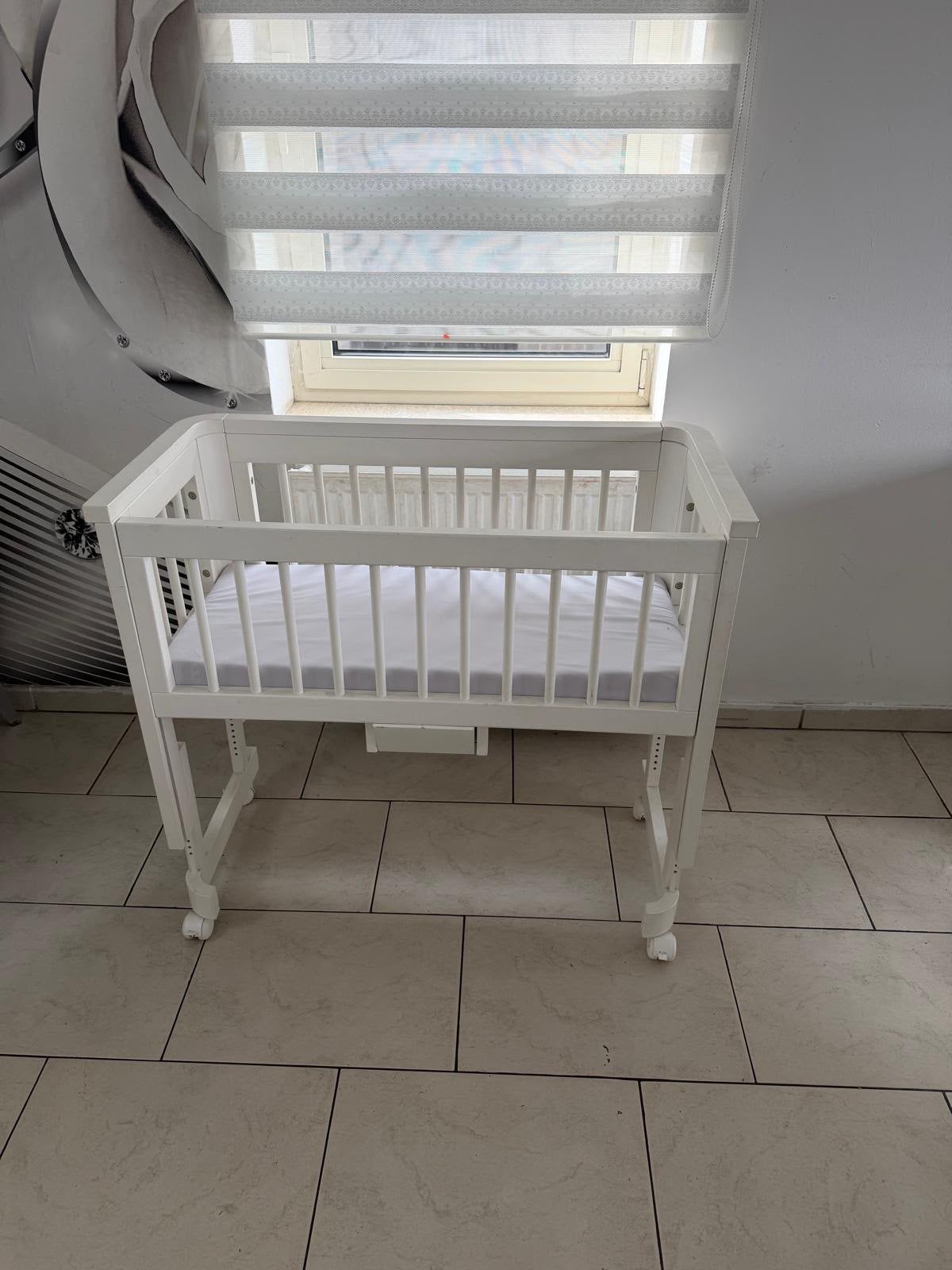 Baby bed werkt perfect! 60€, Kinderen en Baby's, Ophalen, Zo goed als nieuw