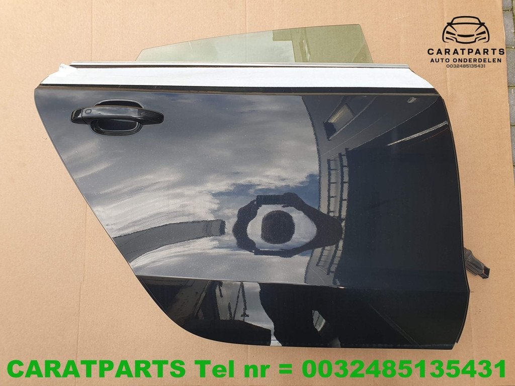 8T8833052D a5 portier a5 deur A5 deur a5 8T LY9T Mythoszwart, AUDI AG, Auto-Union-Strasse 1
85045  Ingolstadt, DE, Audi, Utilisé