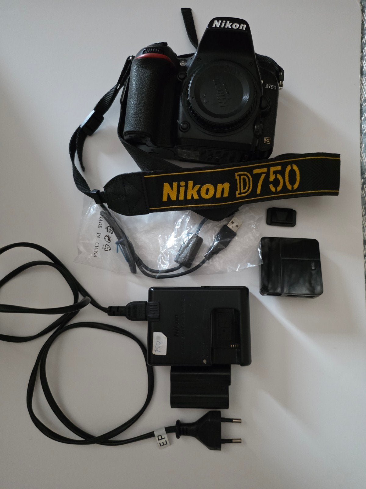 Appareil photo plein format Nikon D750, TV, Hi-fi & Vidéo, Appareils photo numériques, Enlèvement, Nikon