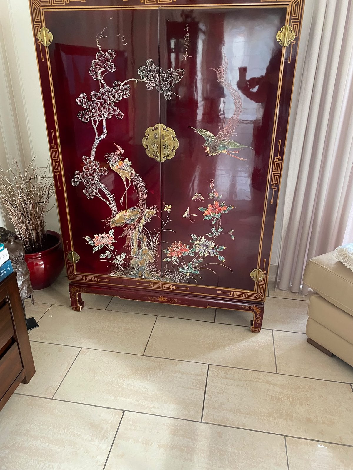 Meuble design « asiatique », Enlèvement