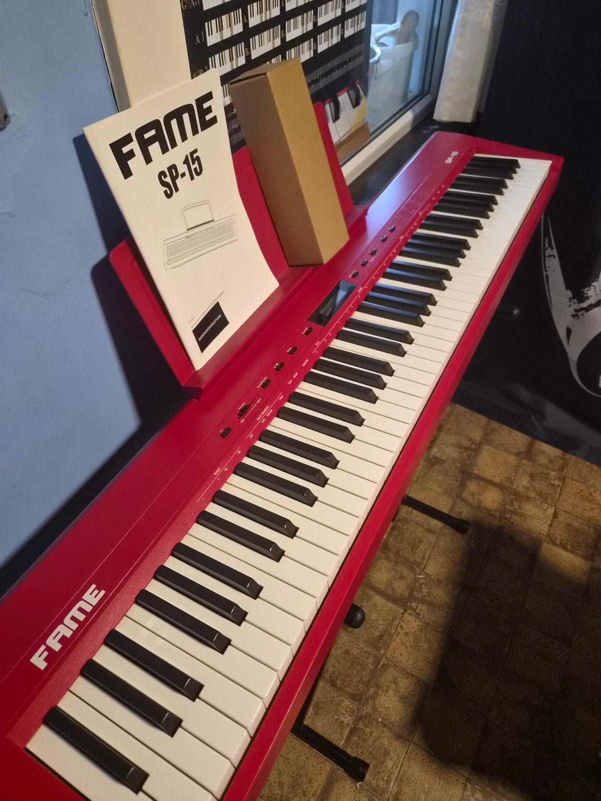 Fame SP 15 ROOD, Muziek en Instrumenten, Keyboards, Ophalen, 88 toetsen