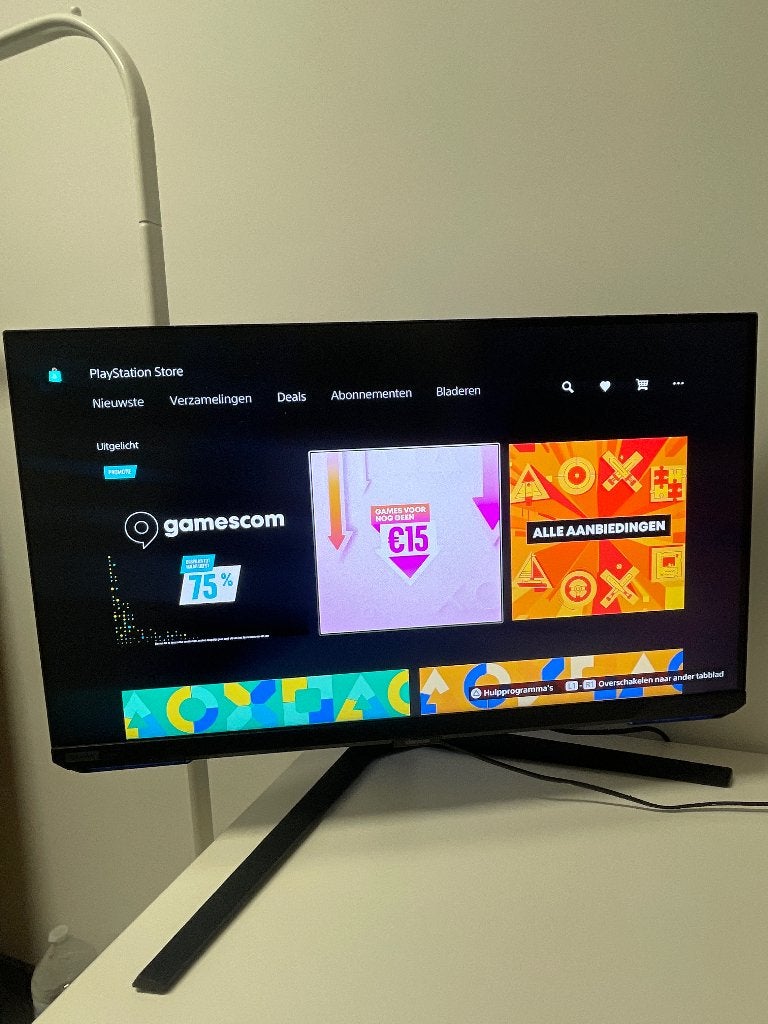 4K monitor G70B Samsung 28 inch en smart en afstandbediening, DisplayPort, 101 t/m 150 Hz, Hoofdtelefoonaansluiting, Minder dan 1 ms