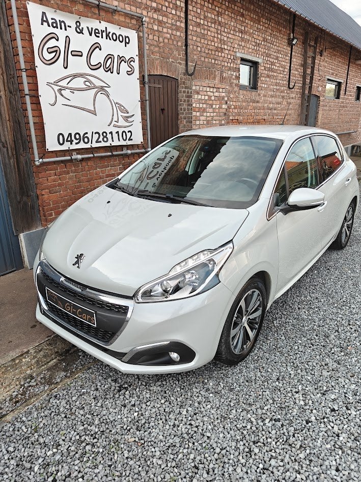 Peugeot 208 208 CHNP (bj 2019), Auto's, Voorwielaandrijving, Stof, Gebruikt, Euro 6