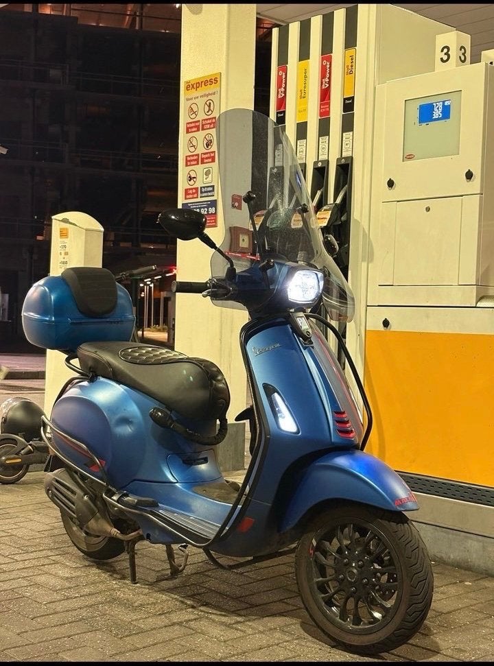 Vespa Sprint 2019 B-klasse, Fietsen en Brommers, Ophalen, Overige modellen, Benzine, 50 cc