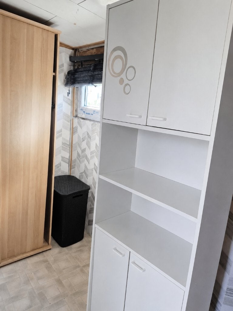 Witte kledingkast om weg te geven, badkamer of slaapkamer, Ophalen, Gebruikt