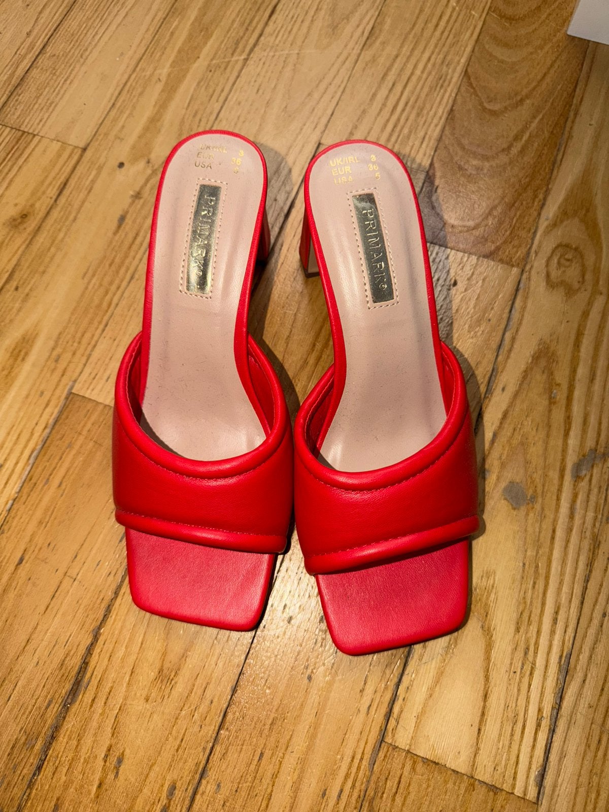 Talons rouges Primark – Taille 36 – Jamais portés, Vêtements | Femmes, Enlèvement ou Envoi, Comme neuf, Rouge, Escarpins