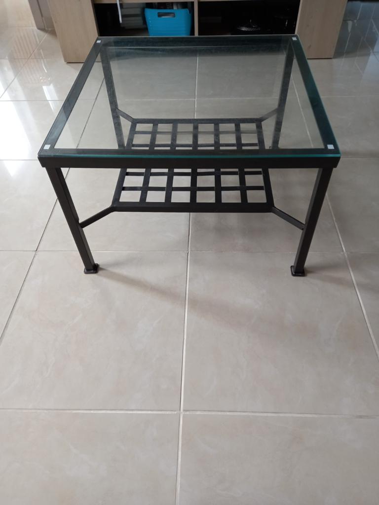 Table de salon, Enlèvement, Verre