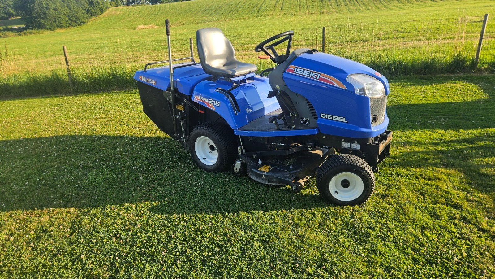 Tracteur tondeuse ISEKI, Tuin en Terras, Zitmaaiers