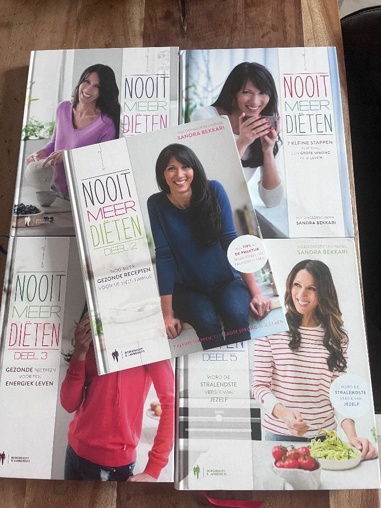 Kookboek Nooit meer diëten, Boeken, Ophalen, Dieet en Voeding, Zo goed als nieuw, Sandra Bekkari
