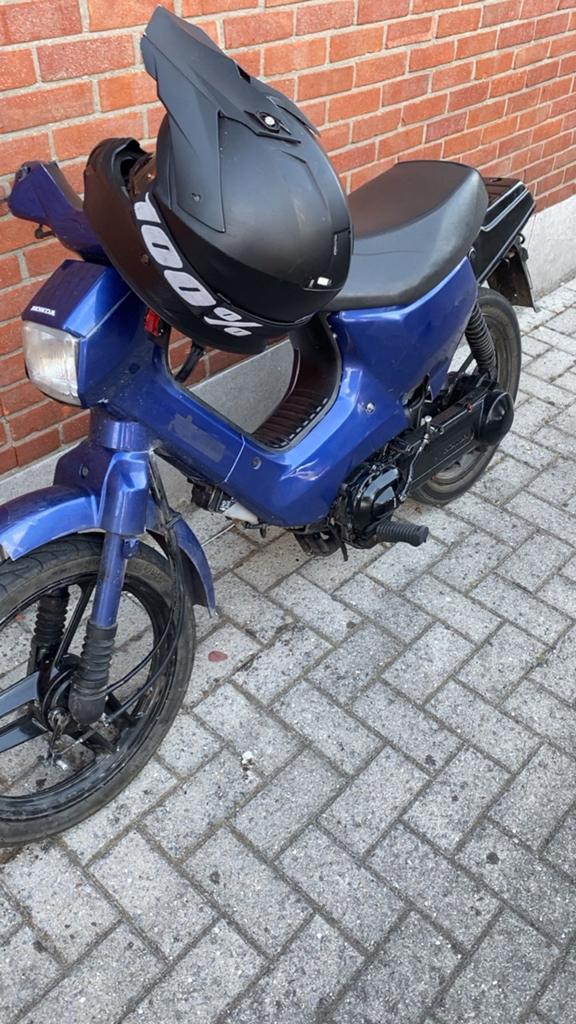 Honda wallaroo 70cc a klasse, Fietsen en Brommers, Ophalen, 1 versnellingen, Klasse A (25 km/u), 72 cc
