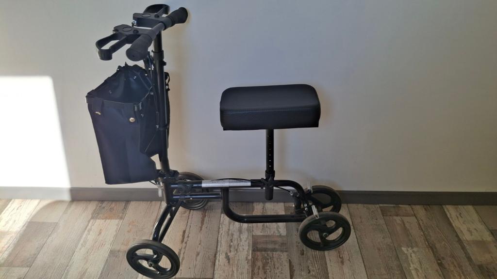 Kniestep ergonomisch verstelbaar, Ophalen