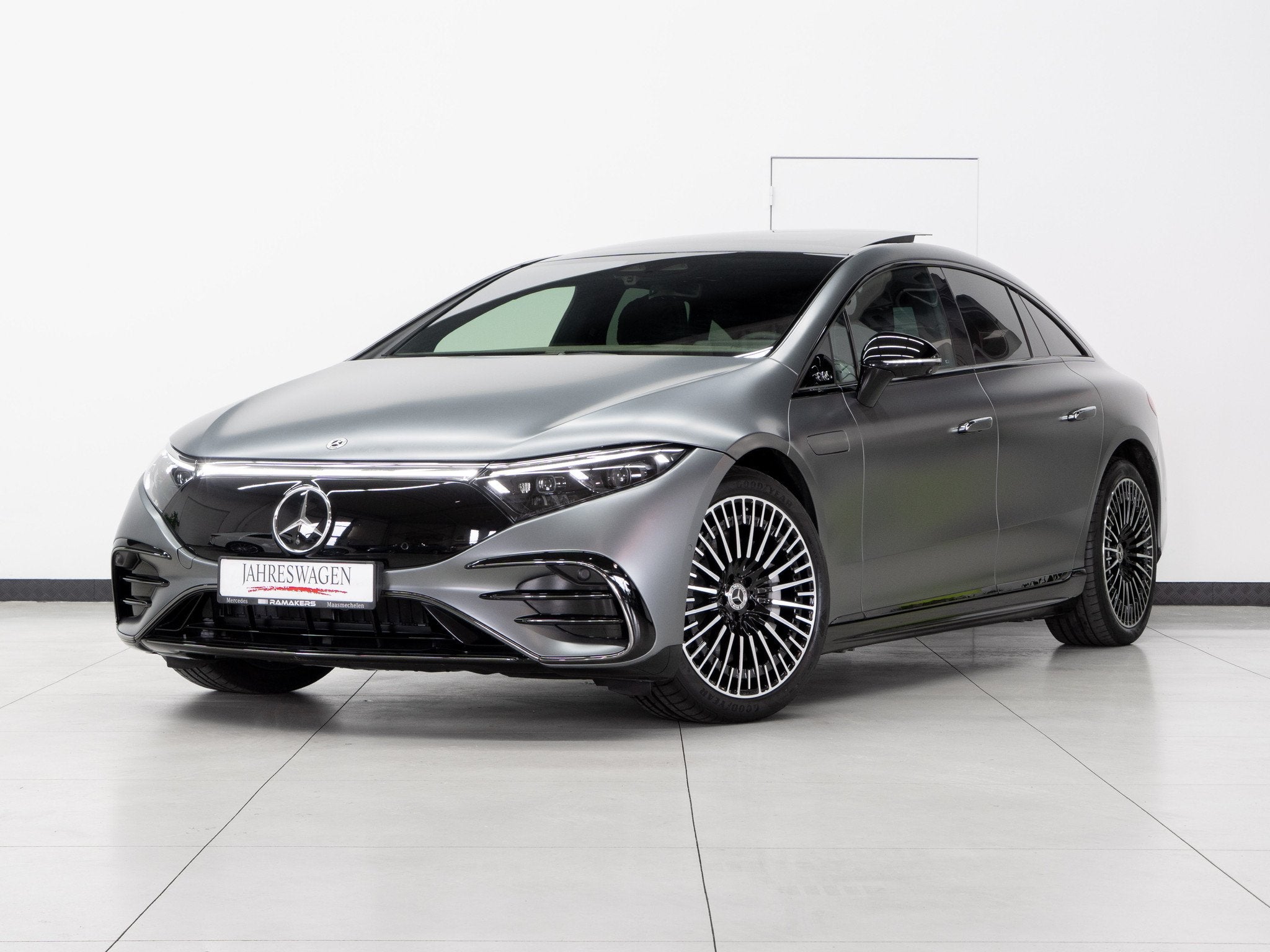 Mercedes-Benz EQS 450+ AMG Night 21" Massage Nappaleder Burm, Autos, Cuir, Argent ou Gris, Achat, Carnet d'entretien
