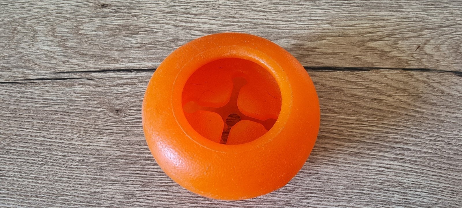 Everlasting Treat Bento Ball M, Dieren en Toebehoren, Hondenspeelgoed, Ophalen of Verzenden, Gebruikt, Voer- en snackspeelgoed