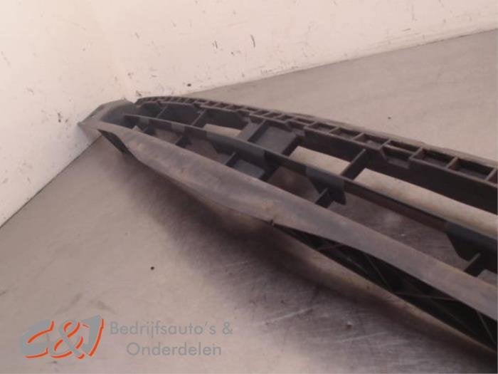 Frontpaneel van een Renault Trafic, Gebruikt, -, Renault, -
