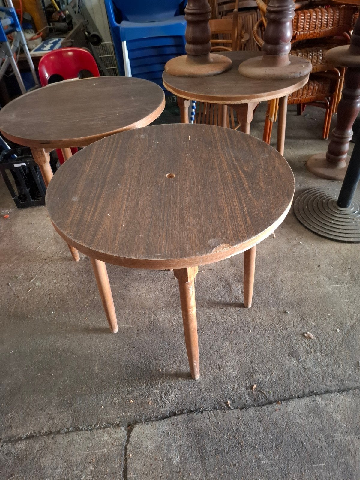 3 ronde oude cafe tafels, Huis en Inrichting, Ophalen