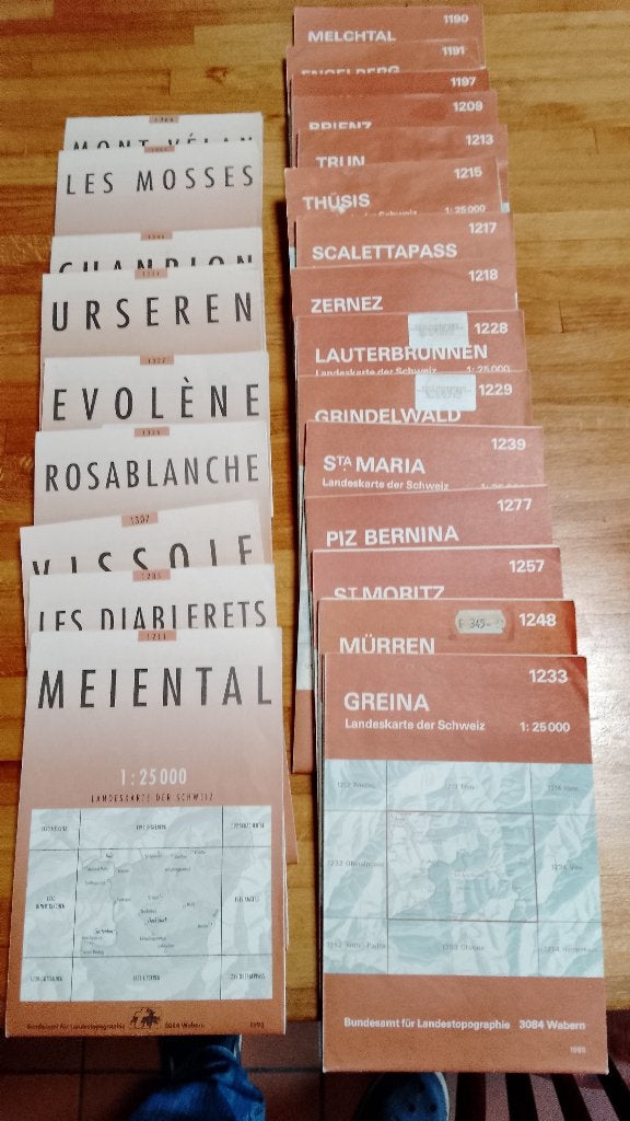 Stafkaarten Zwitserland 1:25000 (24 stuks), Boeken, Atlassen en Landkaarten, Zo goed als nieuw, Overige typen, Overige gebieden