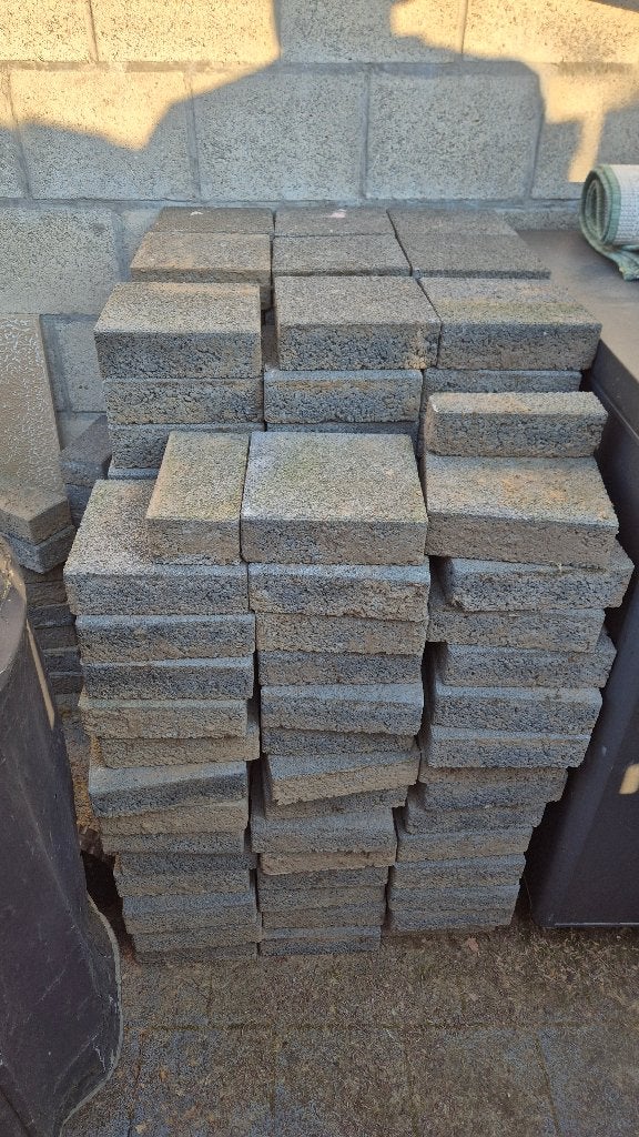 6m² klinkers 20x20 donkergrijs, Jardin & Terrasse, Pavé & Dalles, Enlèvement, Utilisé, 5 à 10 m², Autres matériaux