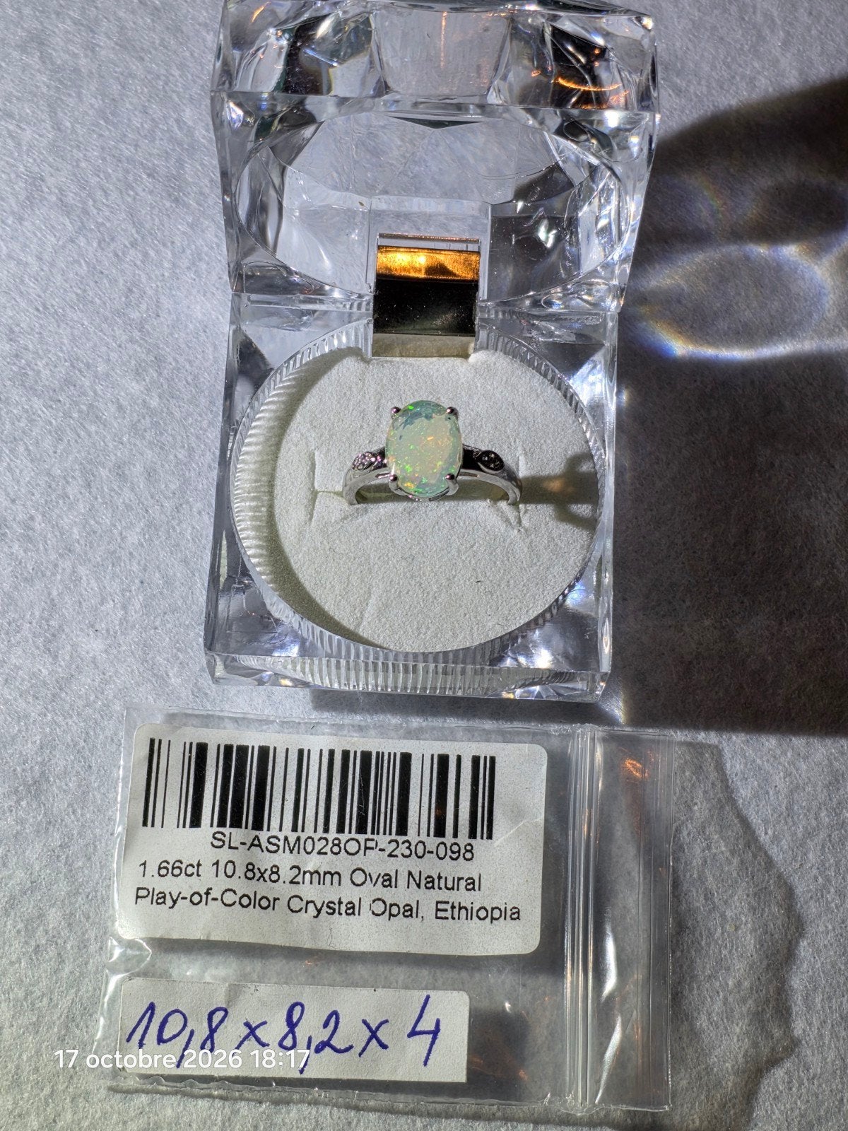 Bague réglable en argent massif avec opale naturelle, Neuf, Enlèvement, Argent, Argent