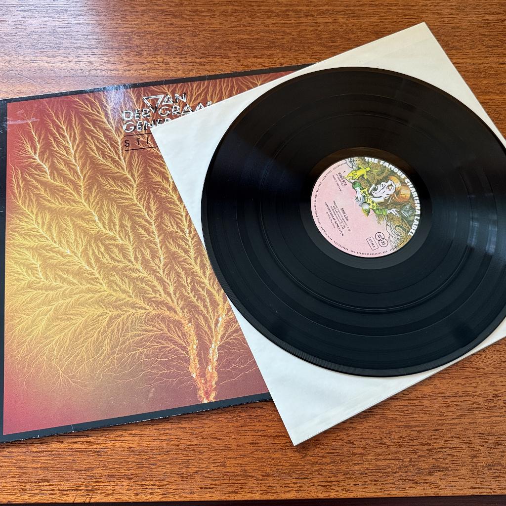 Van Der Graaf Generator: STILL LIFE (1976), CD & DVD, Vinyles | Rock, Comme neuf, LP, Avec pochette intérieure, 12 pouces, Enlèvement ou Envoi
