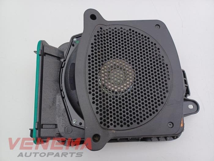 Subwoofer van een BMW 5-Serie, Gebruikt, -, -, Ophalen of Verzenden