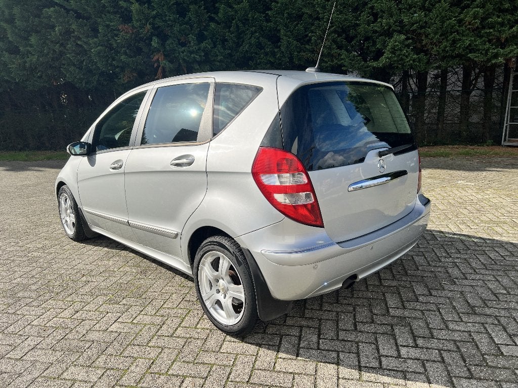 Mercedes A150 Benzine Automaat Super Proper al Gekeurd VV, Auto's, Stof, 140 g/km, 4 cilinders, 5 deurs
