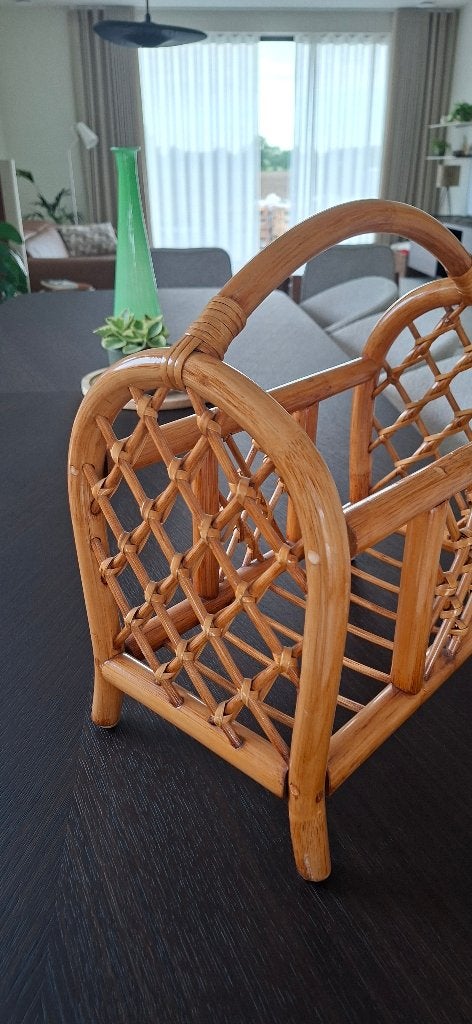 Bamboe krantenbak als nieuw, Meerdere vakken, Natuurlijk materiaal, Bohemian, Ophalen of Verzenden