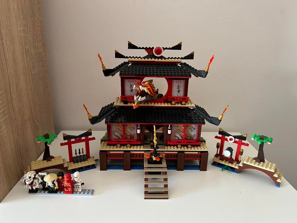 Lego ninjago 2507 The Fire Temple, Ophalen, Gebruikt
