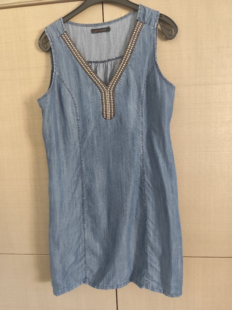 Robe Lola & Liza, taille M, Taille 38/40 (M), Enlèvement ou Envoi, Lola & Liza, Comme neuf