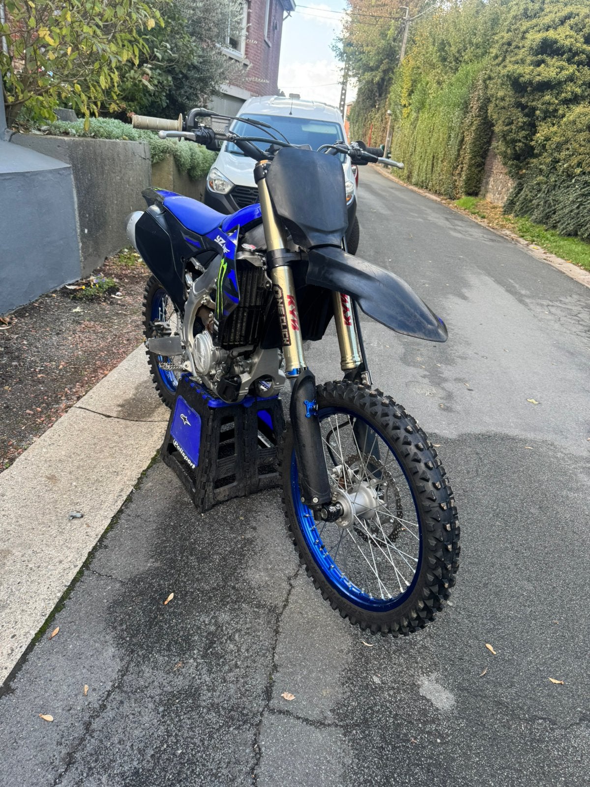 Yzf 250 2025 monster energy, Motos, Particulier