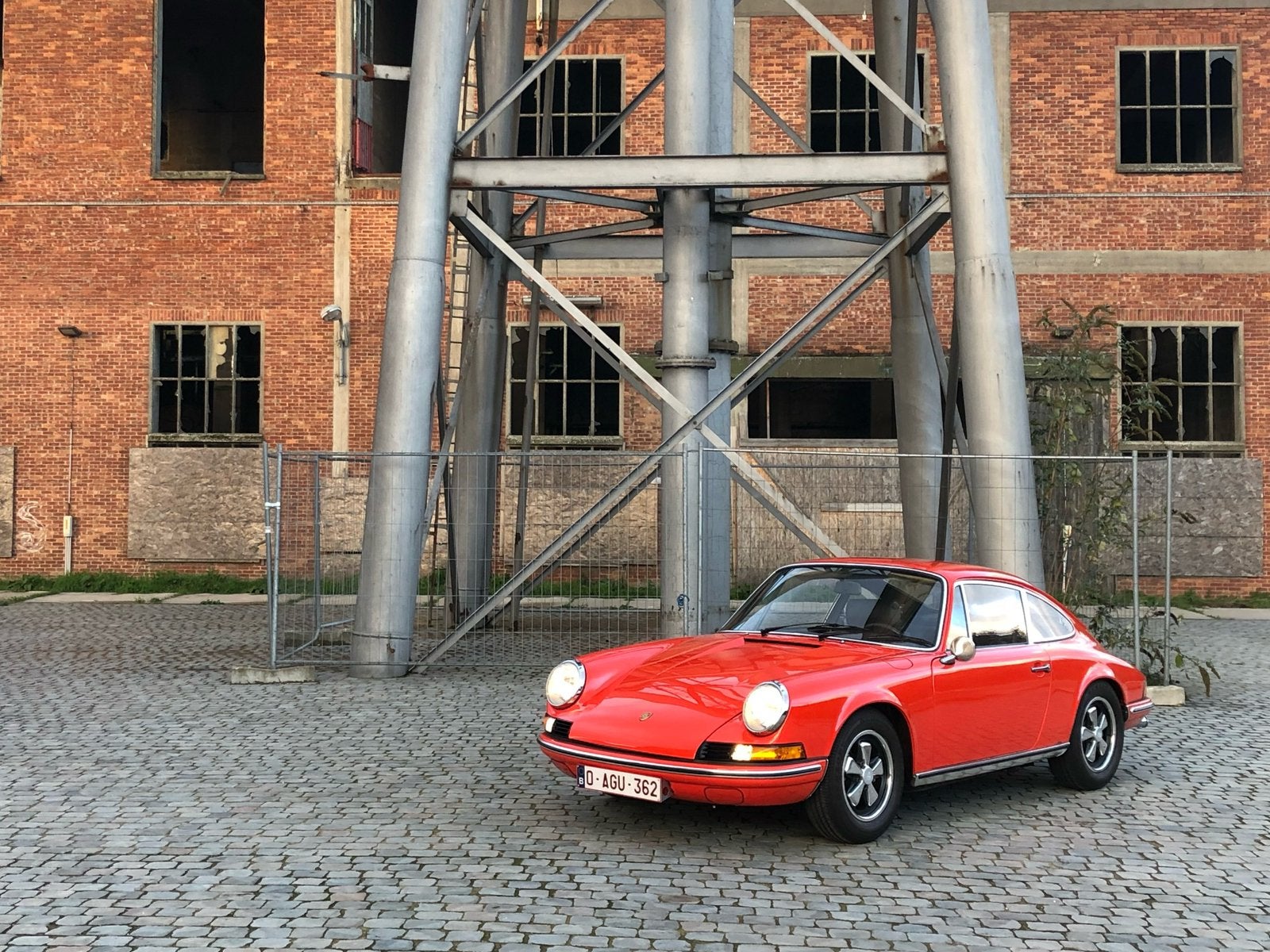 Belgische 911 T 2.4 matching motor en versnellingsbak, Autos, Porsche, Particulier, Essence, Coupé, Boîte manuelle, Autres couleurs