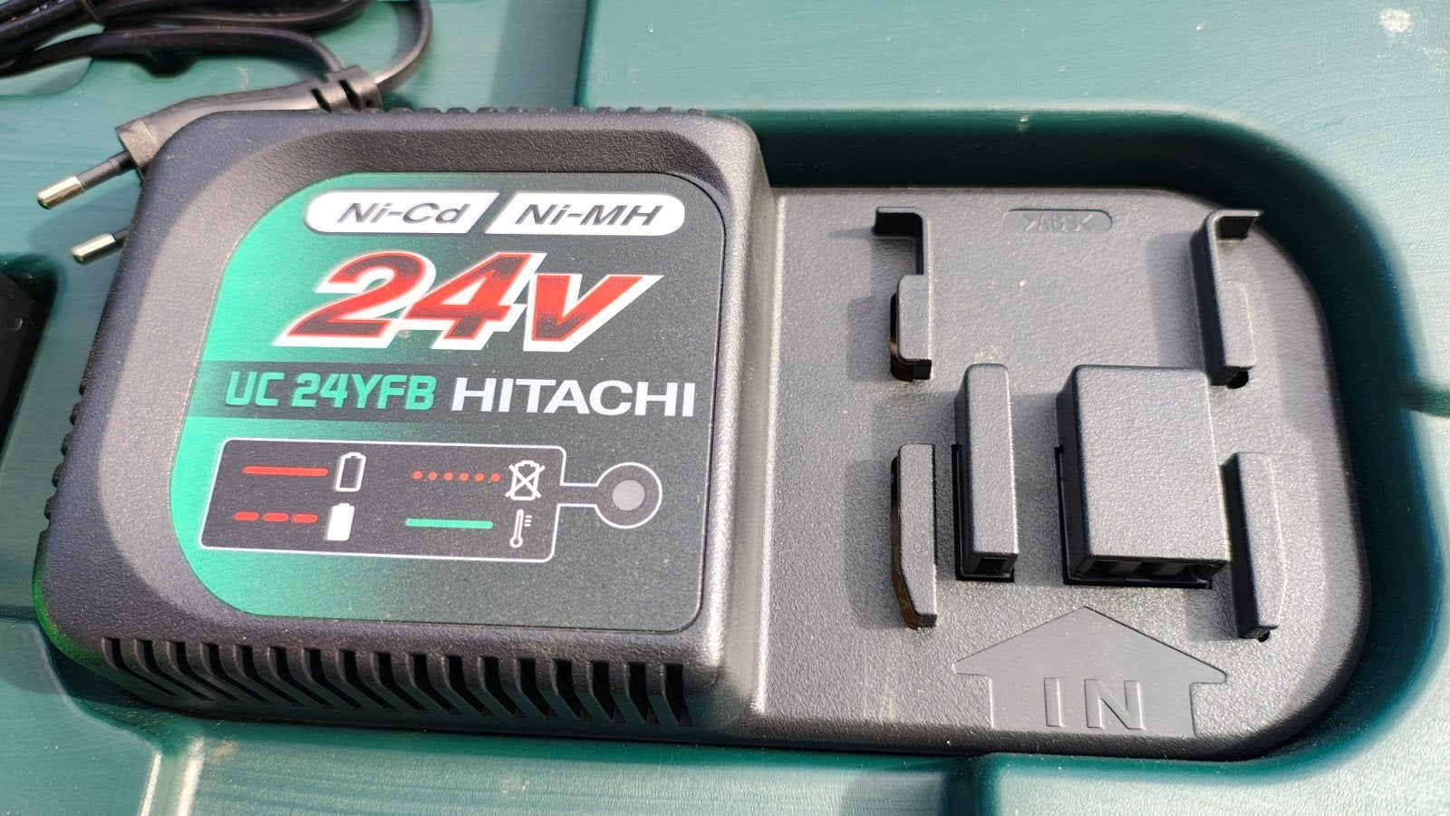 Scie à réparer sans fil Hitachi CR24DV, Enlèvement ou Envoi, Scie sauteuse