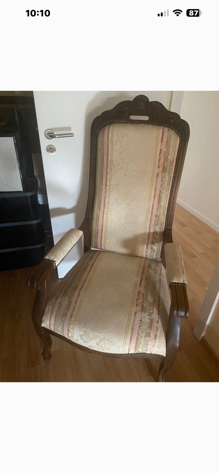 Fauteuil voltaire refait a neuf chez un pro, Enlèvement