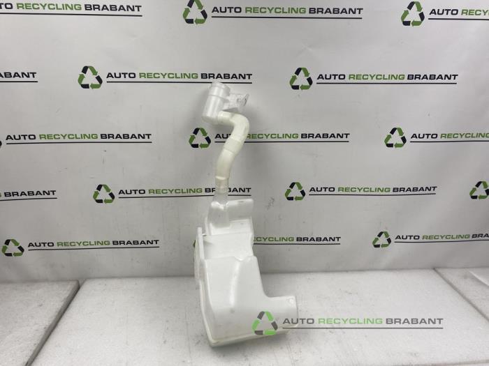 Réservoir lave-glace avant d'un Volkswagen Jetta, -, 3 mois de garantie, Utilisé, -